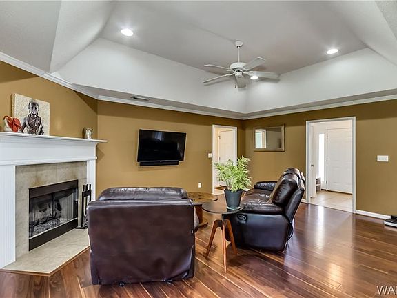 5th image of 11089 Patton Cir