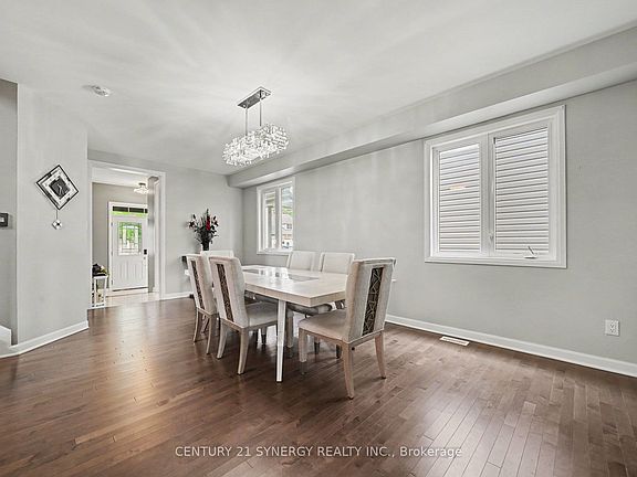 4th image of 3207 Harvester Cres