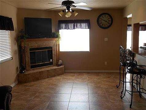 4th image of 6824 N Mockingbird Ln
