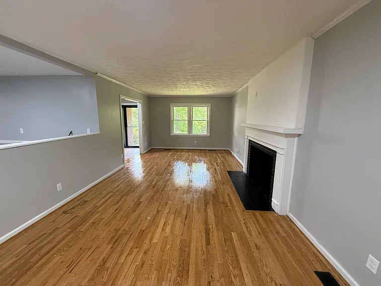 1108 Sunset Dr — Photo 5