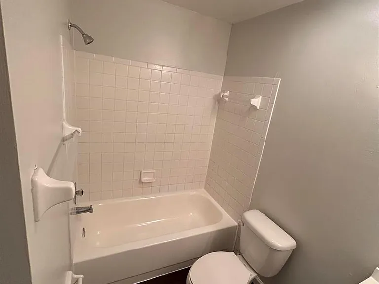 5070 Sanctuary Way #B — Photo 14