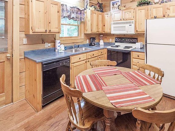 4th image of 702 Osprey Way #68