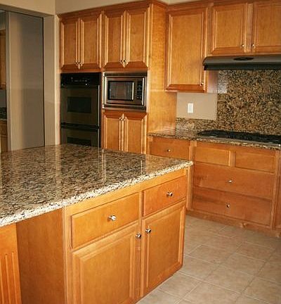 Kitchen - lots of cabinets and counter space