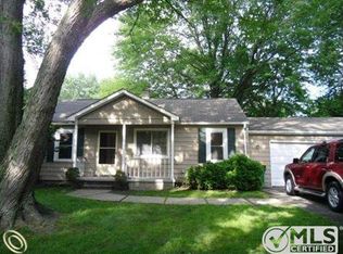 21232 Flanders St, Farmington Hills, MI