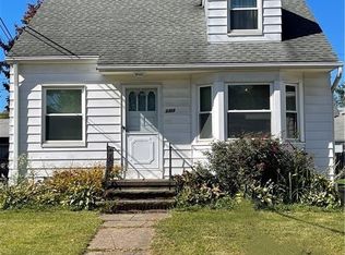4358 Redding Rd, Cleveland, OH 44109