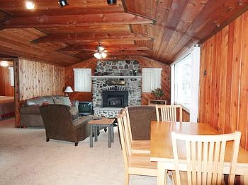 4th image of 39 E Lakeshore Dr