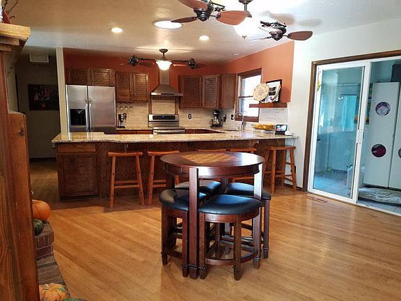Eat in Kitchen