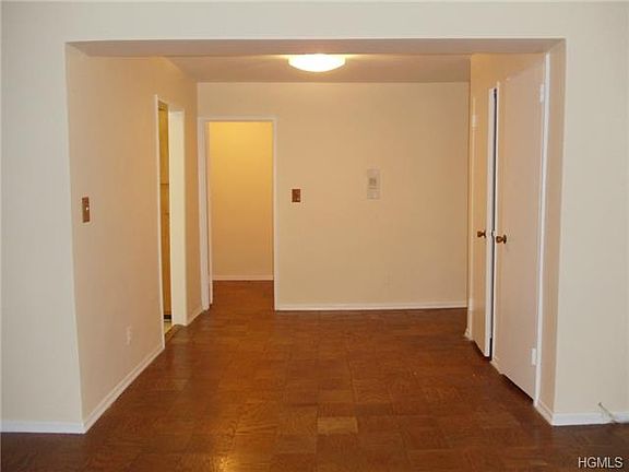 2nd image of 370 Westchester Ave APT 2H