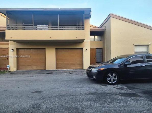 8409 N Missionwood Cir #D-30, Miramar, FL 33025