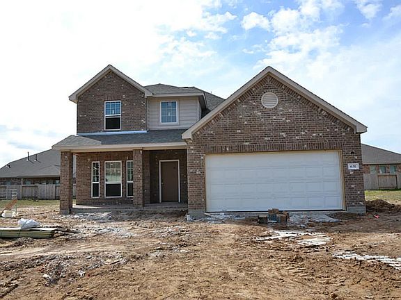 4th image of 631 Oak Circle Dr E