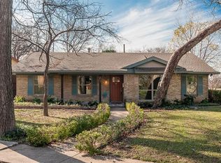 217 N Cavender St, Dallas, TX 75211