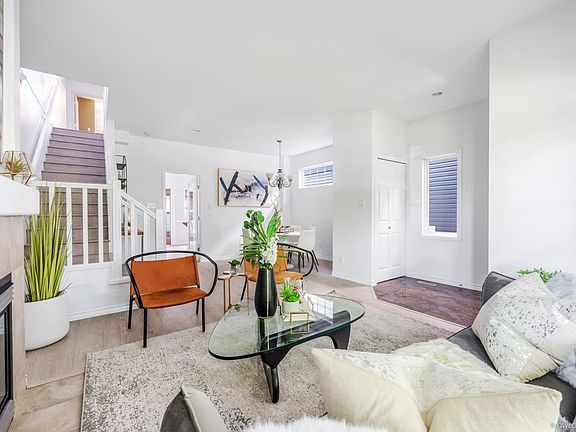 5th image of 6777 Livingstone Pl #16