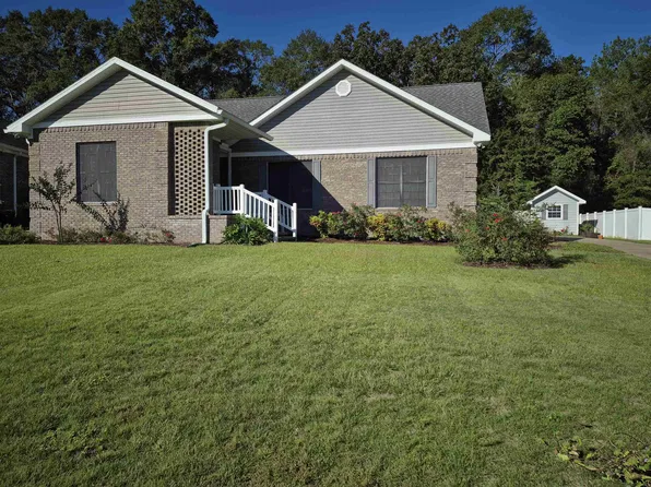 595 Plantation Dr, Andalusia, AL 36421