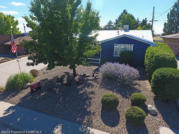 3rd image of 3309 N Sunset Ave