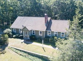 11 Herrick Dr, Ipswich, MA 01938
