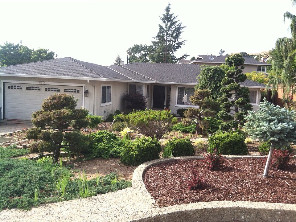 1st image of 2825 Fountain Oaks Dr