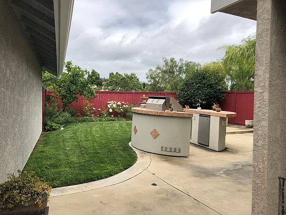 5th image of 12 Laurel Creek Ln