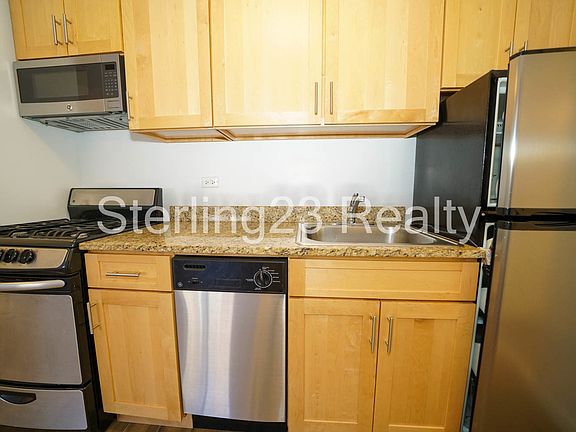 5th image of 31-72 31st St #P2