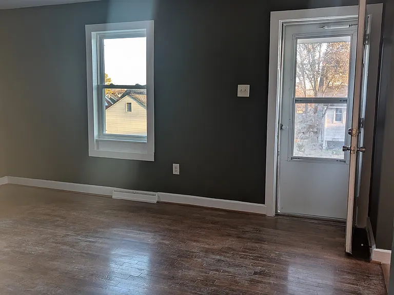 815 1/2 Woodland Ave — Photo 2