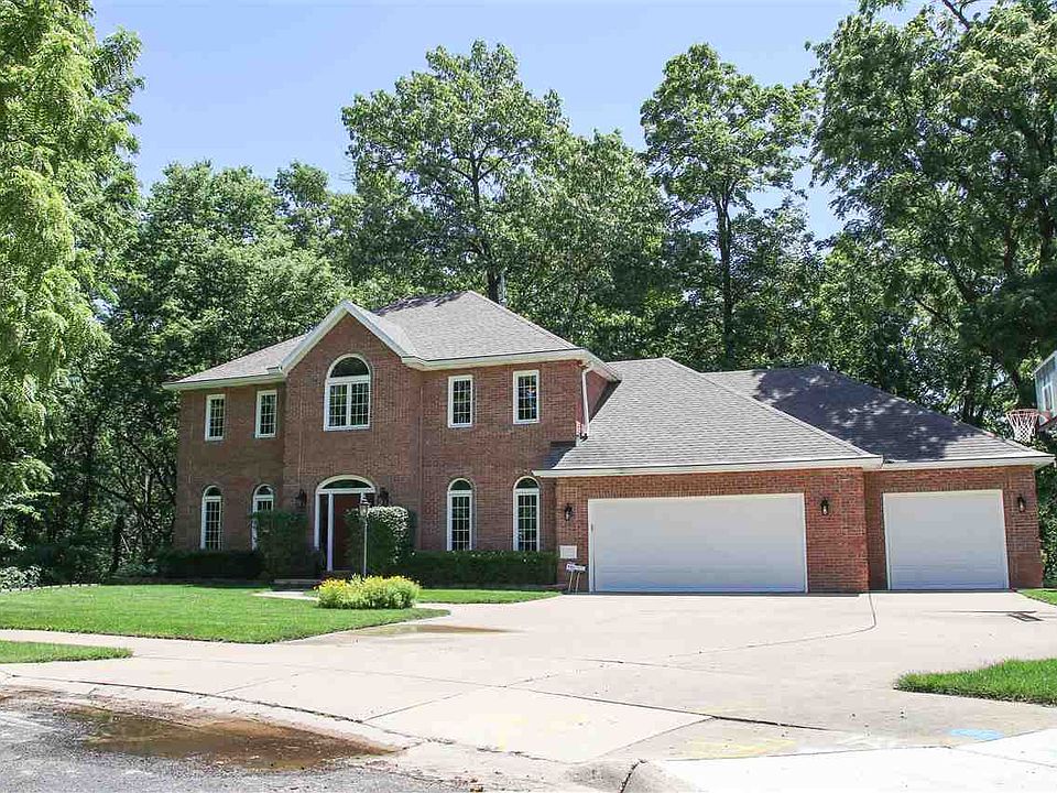 1st image of 6100 N Oak Leaf Ct