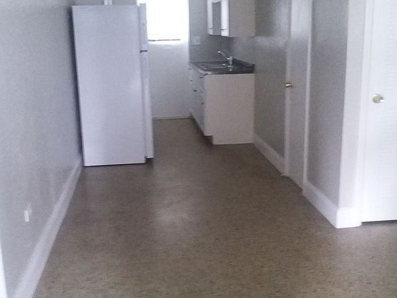 3rd image of 1710 S Washington Ave Unit Ts-04