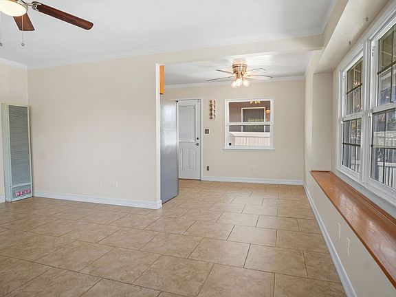 5th image of 6225 Chadwick Ave
