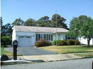 30 Westport Dr, Toms River, NJ 08757