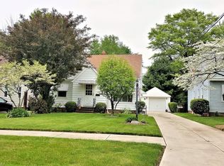 11898 Woodview Blvd, Parma Heights, OH 44130
