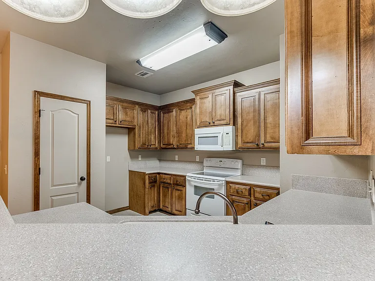 2413 Kyle Robert Ln — Photo 25