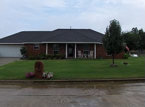 2nd image of 914 Fireside