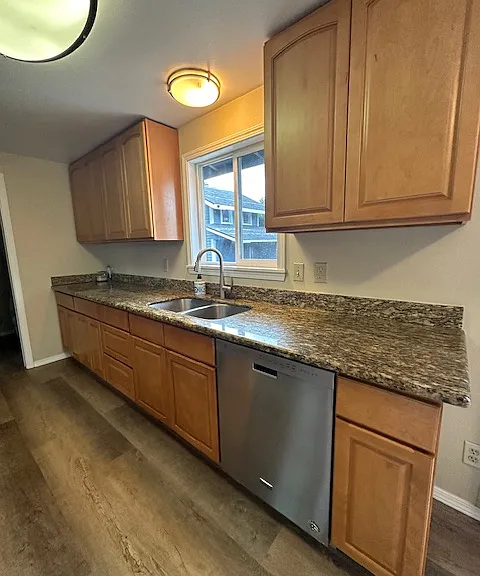 10208 SE 205th St — Photo 10