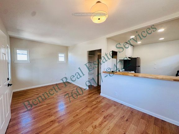 3rd image of 3725 Wilson Ave