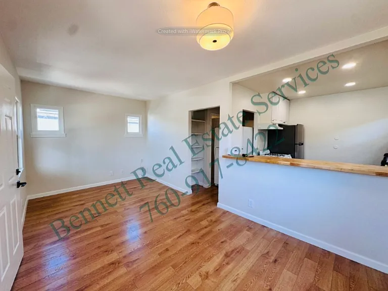3725 Wilson Ave — Photo 3