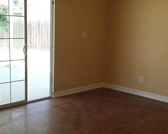 3rd image of 7562 Deville Dr