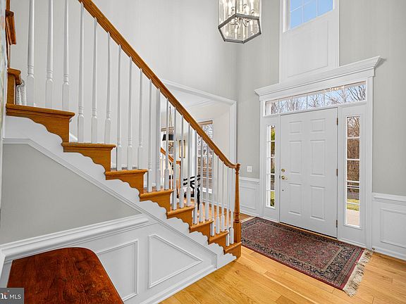 5th image of 8068 Paper Birch Dr