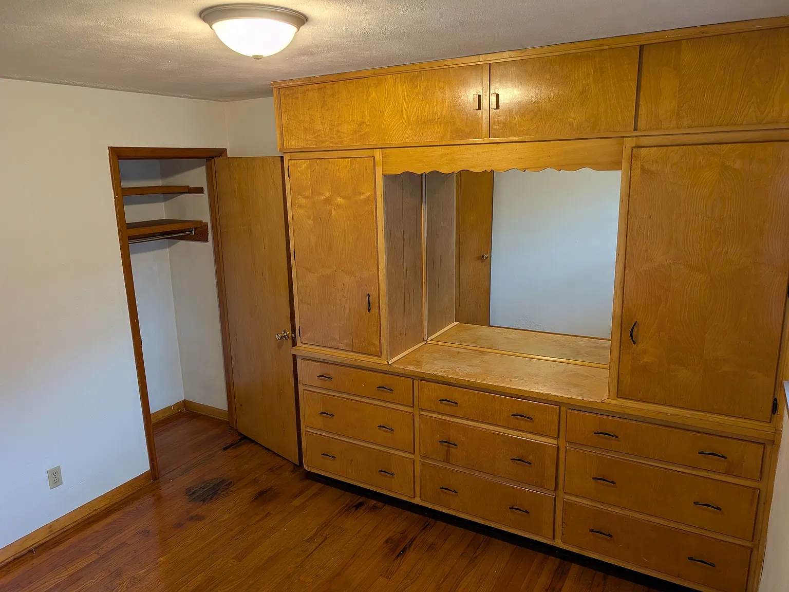 2 bed, 800 sqft, $900 — Photo 4