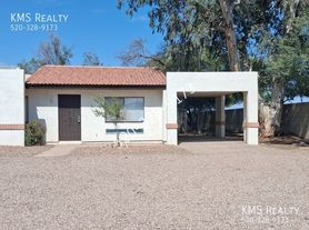 13501 N Lon Adams Rd, Marana, AZ