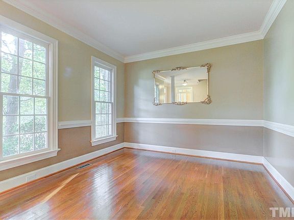 3rd image of 8213 Sandybrook Ln