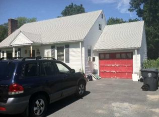 402 Elm St, Warwick, RI 02888