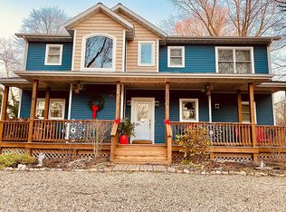 16203 Lakeshore Rd, Union Pier, MI 49129