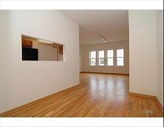 4th image of 2321 E 70th Pl #309