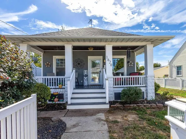 1620 27th Ave, Moline, IL 61265