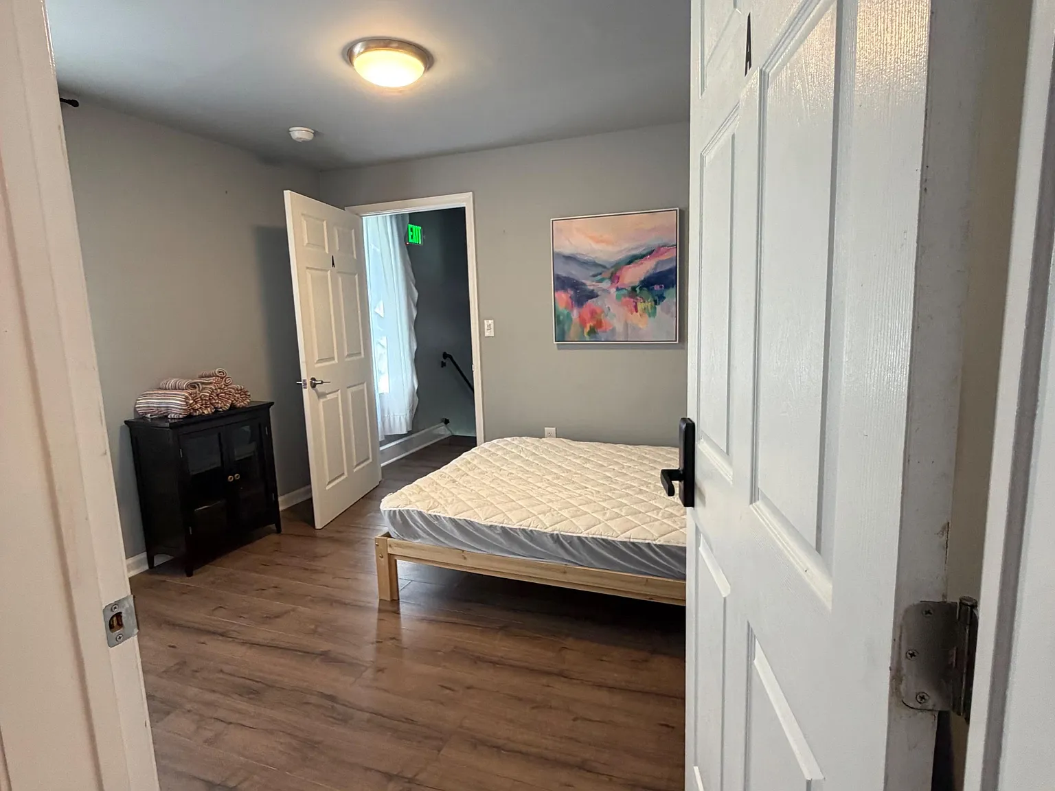 4 bed, 2.0 bath, 2000 sqft, $910 — Photo 2