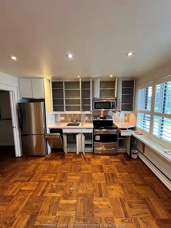 1 bed, 1.0 bath, 450 sqft, $1,700 — Photo 3