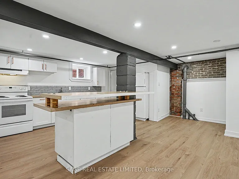10 Fir Ave #5 — Photo 11