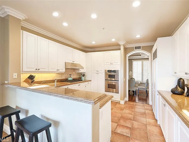 3 Valore Dr — Photo 7