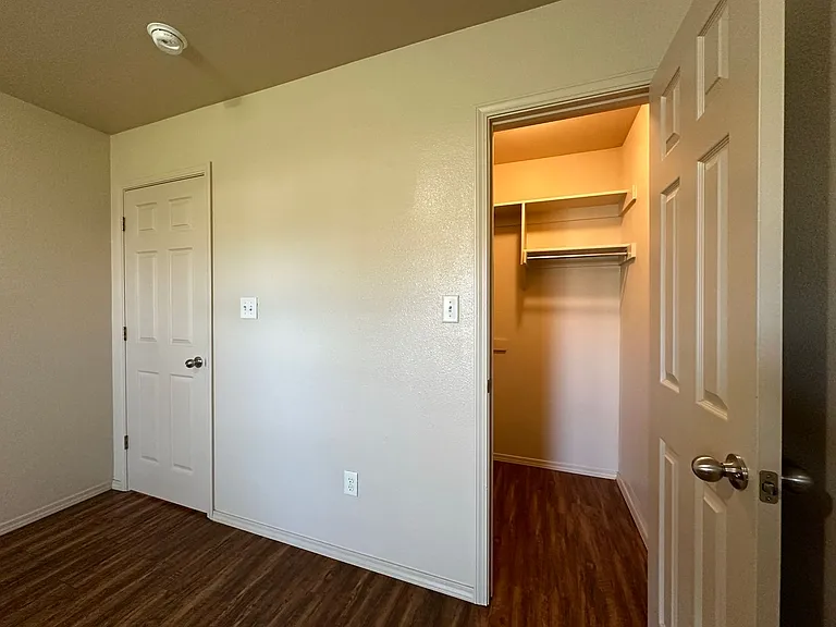 2701 Tulsa St — Photo 14