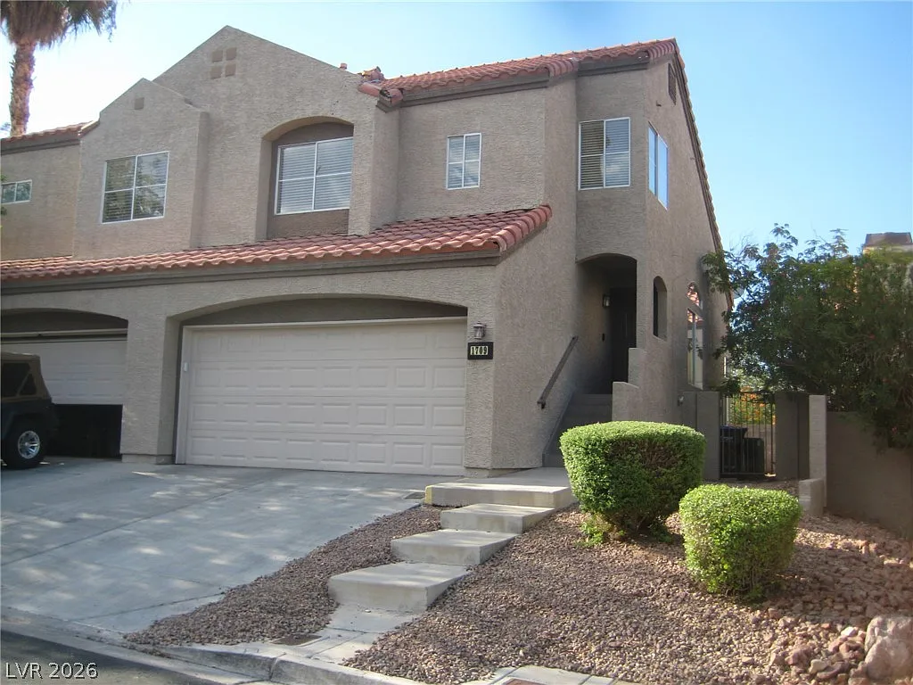 2 bed, 2.5 bath, 1200 sqft, $1,850 — Photo 2