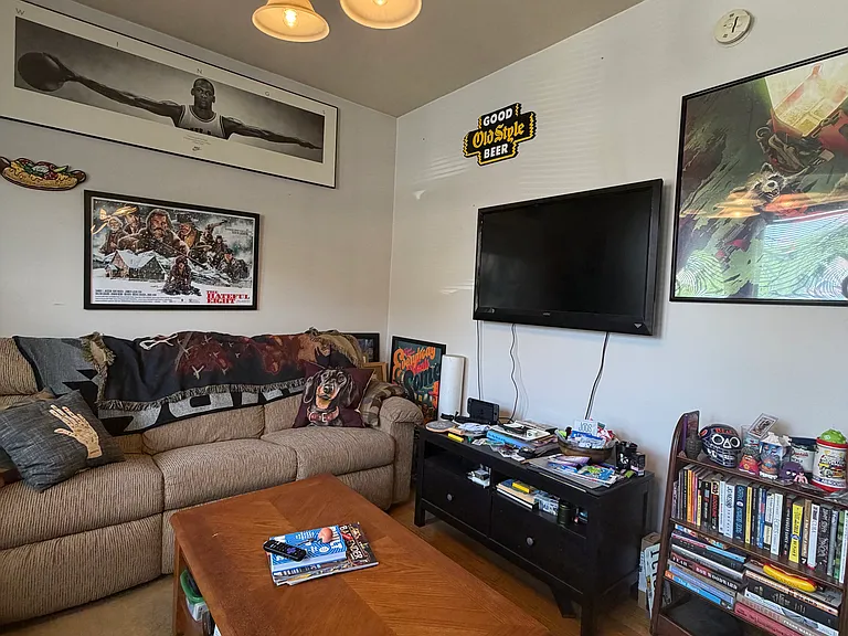 2807 N Francisco Ave #1 — Photo 5
