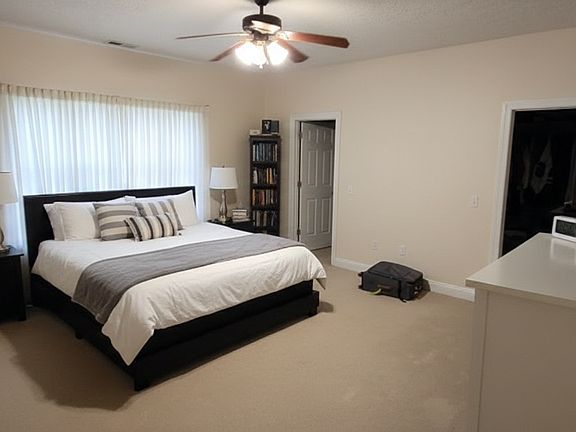 5th image of 100 Tall Oak Blvd
